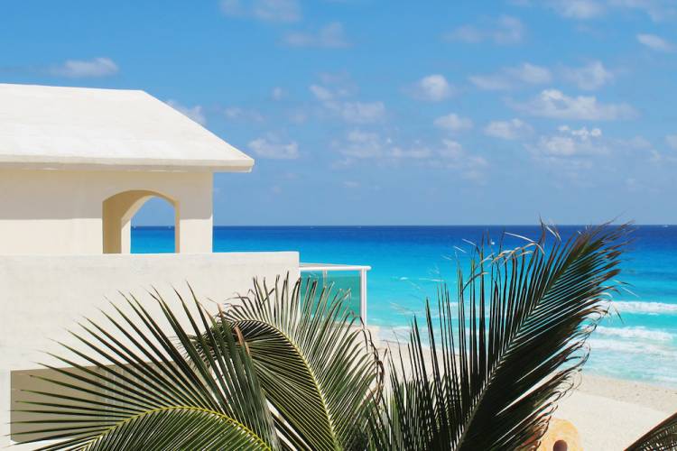 Beautiful beach at Cancun Mexico